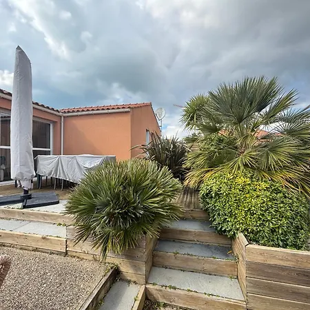 Maison Fonctionnelle Avec Jardin Et Parking Prive Aux Sables-d'olonne - Fr-1-197-619 Hébergement de vacances *