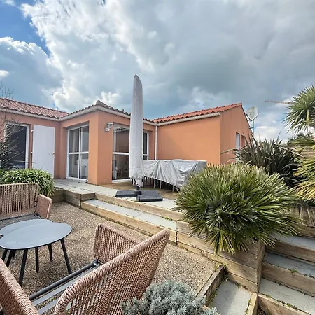 Maison Fonctionnelle Avec Jardin Et Parking Prive Aux Sables-d'olonne - Fr-1-197-619 Hébergement de vacances