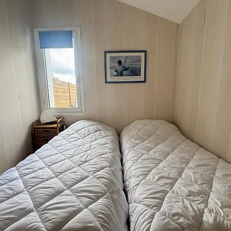 Holiday home Maison Fonctionnelle Avec Jardin Et Parking Prive Aux Sables-d'olonne - Fr-1-197-619 *